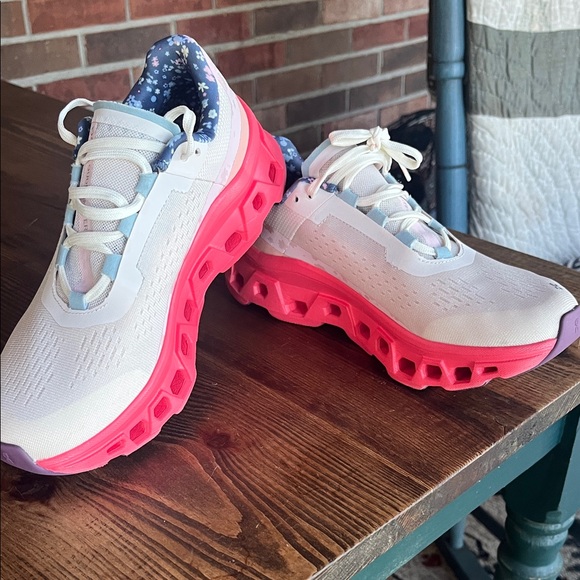 On Running Women's Athletic Shoes - White and Pink FREE PEOPLE - Picture 1 of 7